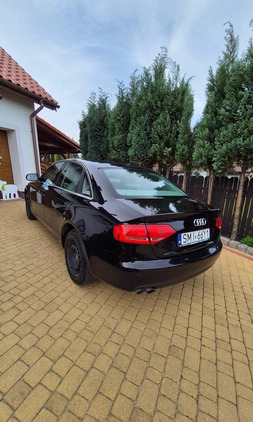 Audi A4 cena 31900 przebieg: 286139, rok produkcji 2011 z Krzanowice małe 106